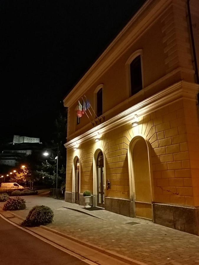 Auberge De La Gare - Dortoir & Ostello Hone 外观 照片